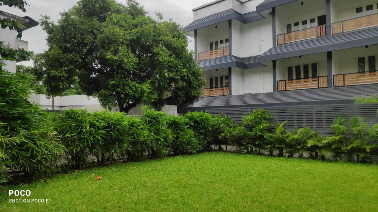 Emperor-Hotel Rachana Continental Pvt Ltd Kizhake Chālakudi 외부 사진