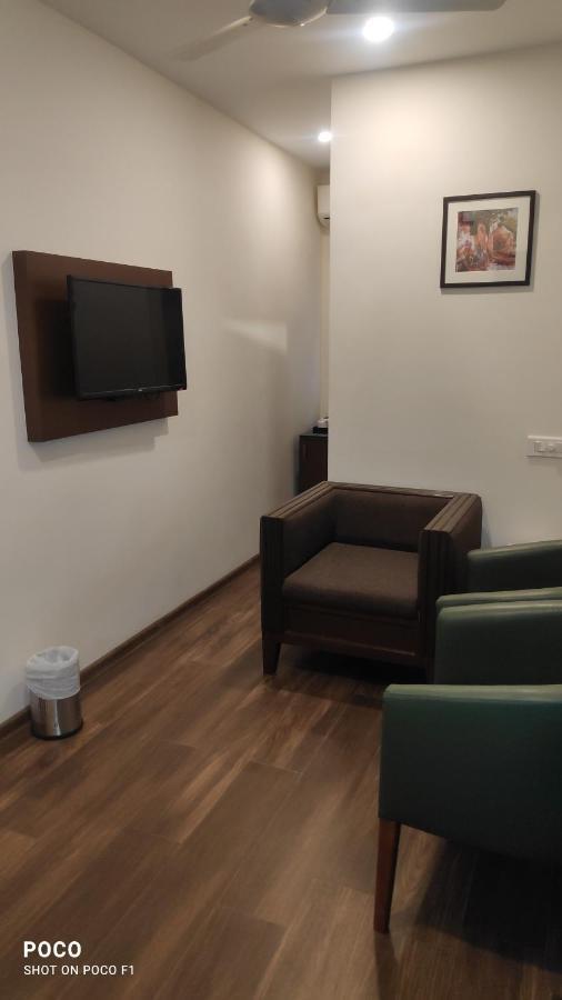 Emperor-Hotel Rachana Continental Pvt Ltd Kizhake Chālakudi 외부 사진