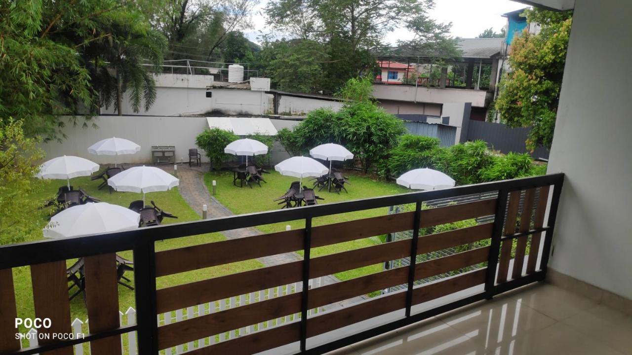 Emperor-Hotel Rachana Continental Pvt Ltd Kizhake Chālakudi 외부 사진