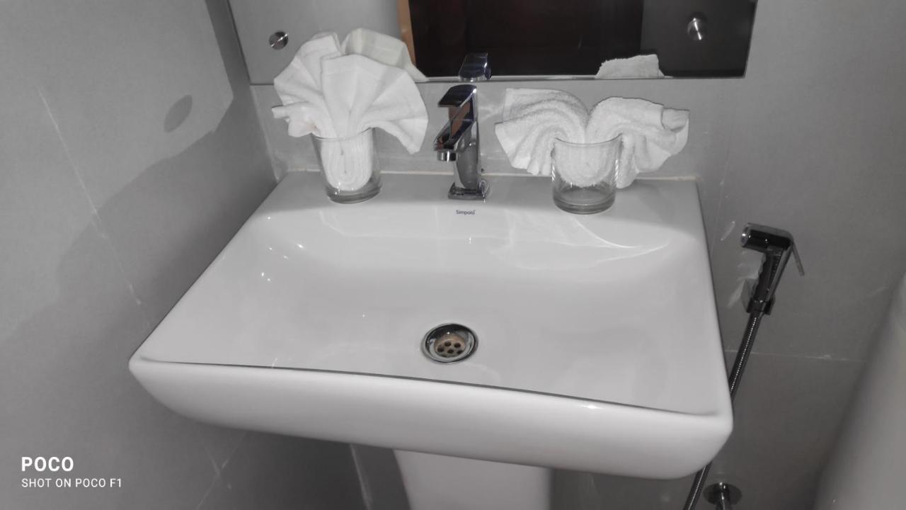 Emperor-Hotel Rachana Continental Pvt Ltd Kizhake Chālakudi 외부 사진