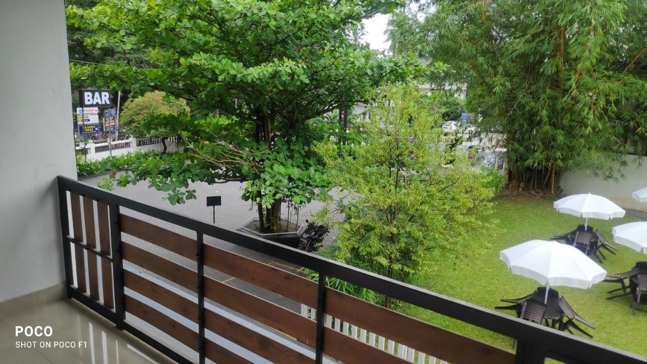 Emperor-Hotel Rachana Continental Pvt Ltd Kizhake Chālakudi 외부 사진